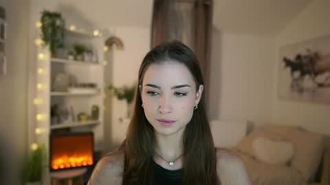 abella_danger_x online show from 12/08/24, 09:35