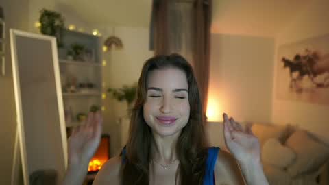 abella_danger_x online show from 01/23/25, 12:19