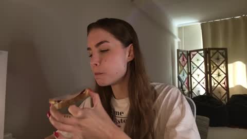 abella_danger_x online show from 05/03/26, 07:14