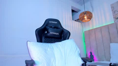 abelladgr online show from 01/15/25, 02:49