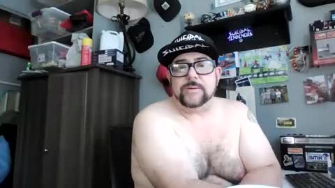Snapshot of abennett76 chatting on 06/04/26, 02:23 AJ online show from 06/04/26, 02:23