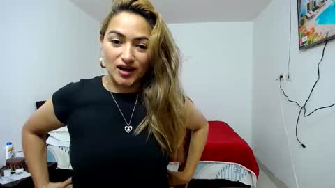 ximena online show from 11/06/25, 01:23