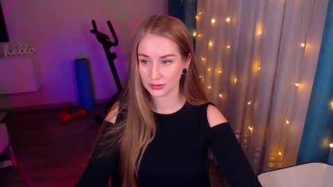 Snapshot of abigail_flex chatting on 01/29/25, 04:41 Anna online show from 01/29/25, 04:41