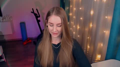 Snapshot of abigail_flex chatting on 02/06/25, 06:56 Anna online show from 02/06/25, 06:56