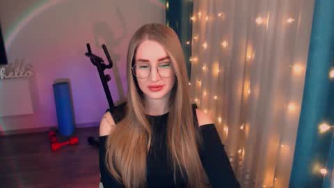 Snapshot of abigail_flex chatting on 02/24/25, 07:52 Anna online show from 02/24/25, 07:52