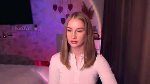 Snapshot of abigail_flex chatting on 11/16/25, 06:46 Anna online show from 11/16/25, 06:46