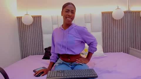 Snapshot of abigail_montoya chatting on 09/23/25, 11:57 Abigail online show from 09/23/25, 11:57