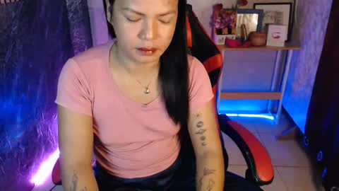 Snapshot of abigail_vergara chatting on 09/29/25, 03:33 abigail_vergara online show from 09/29/25, 03:33