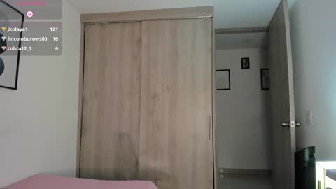 Snapshot of abigail_w chatting on 12/28/24, 02:01 abigail online show from 12/28/24, 02:01