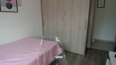 Snapshot of abigail_w chatting on 12/30/24, 09:08 abigail online show from 12/30/24, 09:08