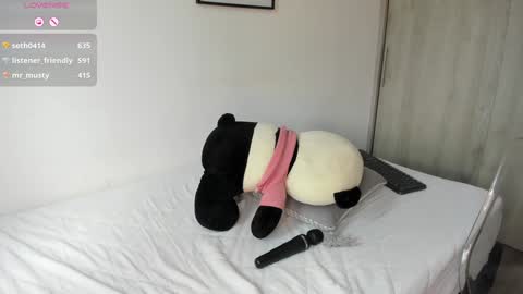 Snapshot of abigail_w chatting on 01/29/25, 05:45 abigail online show from 01/29/25, 05:45