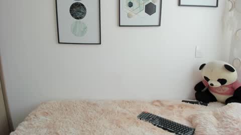 Snapshot of abigail_w chatting on 11/07/25, 05:57 abigail online show from 11/07/25, 05:57