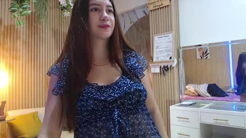 abigailowensss online show from 04/06/26, 06:47