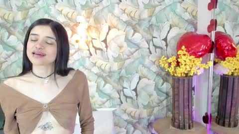 Abigail  online show from 11/12/25, 08:08