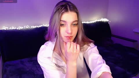 Snapshot of abigailwills chatting on 02/25/26, 04:49 Abigail online show from 02/25/26, 04:49