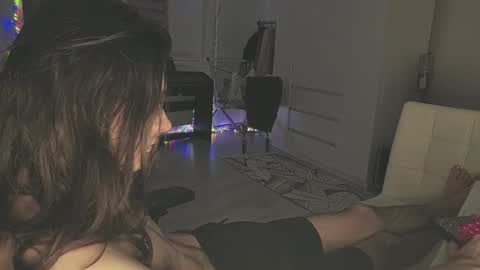 Snapshot of abobus123 chatting on 11/16/25, 02:00 hi cum in pvt noi extra tip online show from 11/16/25, 02:00