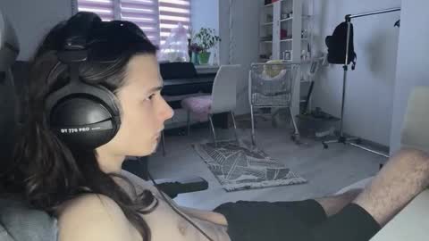 Snapshot of abobus123 chatting on 03/13/26, 01:51 hi cum in pvt noi extra tip online show from 03/13/26, 01:51