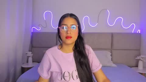 ABRIL online show from 03/10/26, 02:38