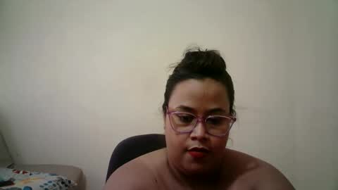 Snapshot of abril__ass chatting on 03/10/26, 02:22 abril__ass online show from 03/10/26, 02:22
