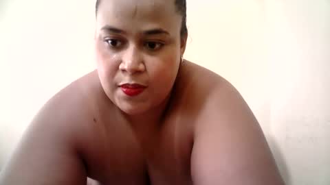 Snapshot of abril__ass chatting on 05/23/26, 02:10 abril__ass online show from 05/23/26, 02:10
