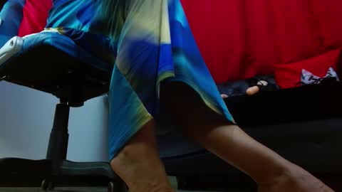 Abril Beltran online show from 12/14/25, 10:03