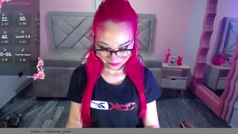 abril_ch_ online show from 11/29/25, 10:51