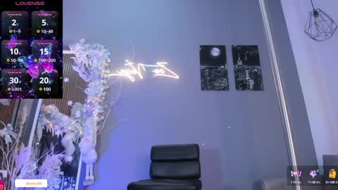 Snapshot of abril_ricci chatting on 12/22/24, 07:33 Abril  online show from 12/22/24, 07:33