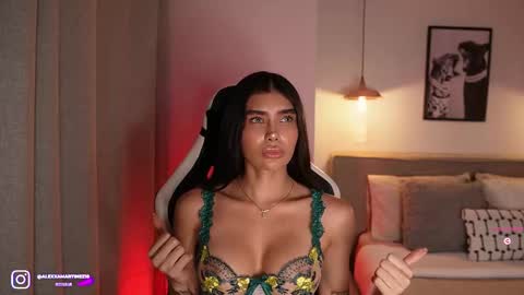 Snapshot of abril_w18 chatting on 03/26/26, 11:32 My name is Alexa. Please say hello I like to chat with you. If you have requests please use tip online show from 03/26/26, 11:32