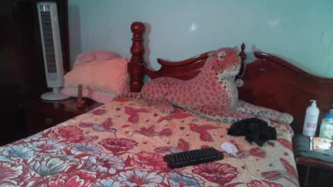 Snapshot of abrildiazsissy chatting on 03/27/26, 08:26 abrildiazsissy online show from 03/27/26, 08:26