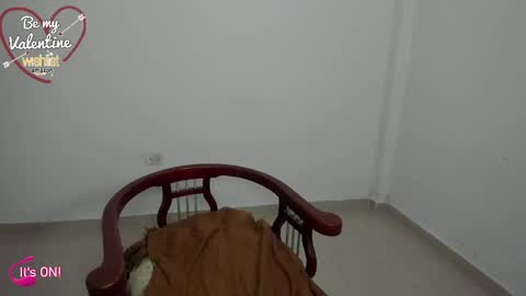 Snapshot of abrilmont chatting on 02/12/25, 11:51 abrilmont online show from 02/12/25, 11:51