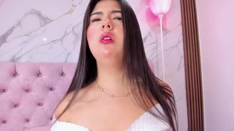 Abril online show from 05/07/26, 11:37