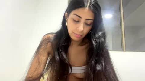 abrilsantosxo online show from 04/27/26, 11:58