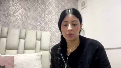 abrilsantosxo online show from 06/13/26, 12:14