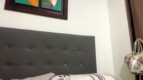 abrilsantosxo online show from 06/16/26, 12:52