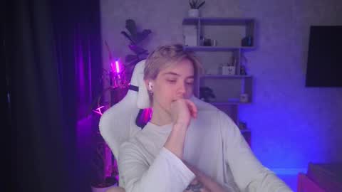 Nick online show from 12/14/25, 04:29