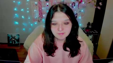 Kate online show from 04/29/26, 12:05