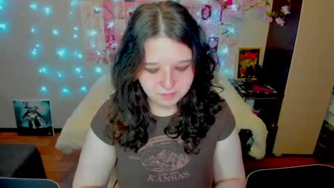 Kate online show from 06/26/26, 11:31