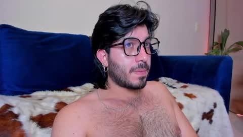 Snapshot of ackerman_eren_ chatting on 01/31/25, 07:08 R. online show from 01/31/25, 07:08