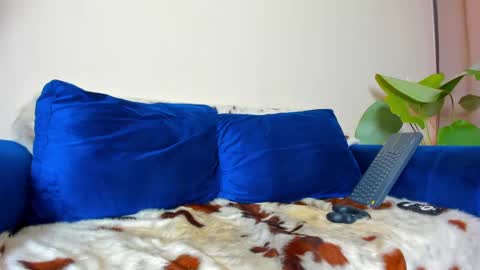 Snapshot of ackerman_eren_ chatting on 02/06/25, 01:43 R. online show from 02/06/25, 01:43