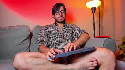 Snapshot of ackerman_eren_ chatting on 10/03/25, 10:45 R. online show from 10/03/25, 10:45