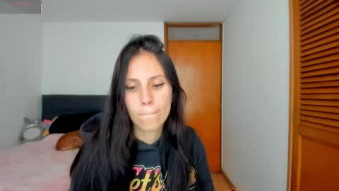 Helena online show from 04/28/26, 04:01