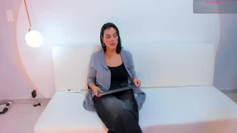    online show from 01/16/26, 01:59