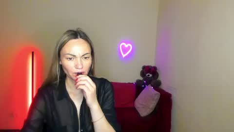 Snapshot of adalina_teacher chatting on 06/17/26, 11:23 Adalina online show from 06/17/26, 11:23