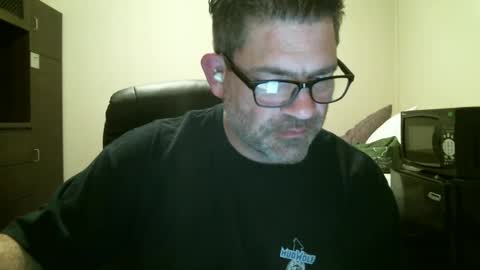 adam91720 online show from 12/04/24, 05:16