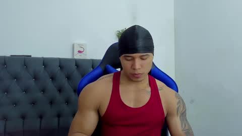 Snapshot of adam_boss chatting on 10/13/25, 01:49 adam boss online show from 10/13/25, 01:49