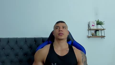 Snapshot of adam_boss chatting on 11/14/25, 02:16 adam boss online show from 11/14/25, 02:16