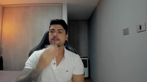 Snapshot of adam_clarke chatting on 12/12/24, 04:48 adam clarke online show from 12/12/24, 04:48