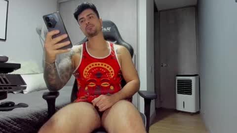 Snapshot of adam_clarke chatting on 12/14/24, 11:23 adam clarke online show from 12/14/24, 11:23
