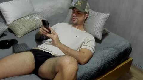 Snapshot of adam_clarke chatting on 12/15/24, 07:21 adam clarke online show from 12/15/24, 07:21