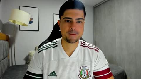 adam clarke online show from 11/11/25, 08:58